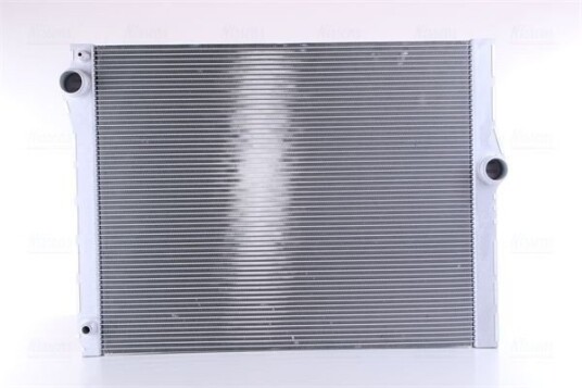 Radiator NISSENS 60768