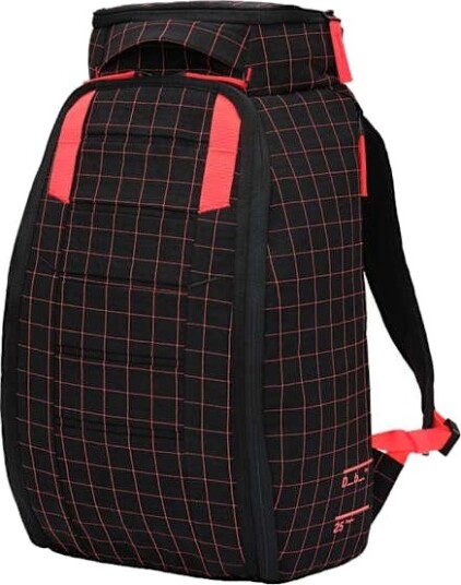 Db Hugger Backpack 25L coral flash Db Hugger Backpack 25L coral flash