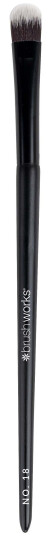 Brushworks No. 18 Flat Eye Brush Brushworks No. 18 Flat Eye Brush
