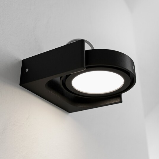Xo Light Big A01 LED Vegglampe Med Vippefunksjon Matt Svart