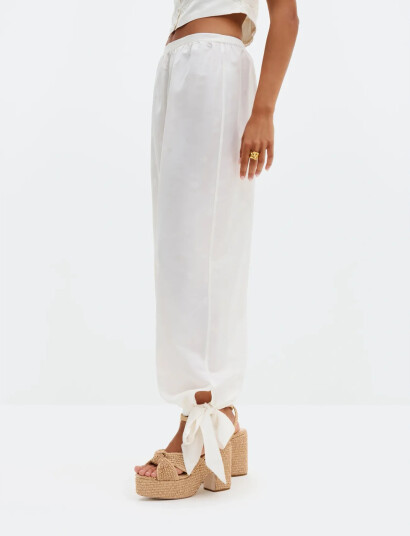 Malina Lizette Balloon Pants Cream 38 Malina Lizette Balloon Pants Cream 38