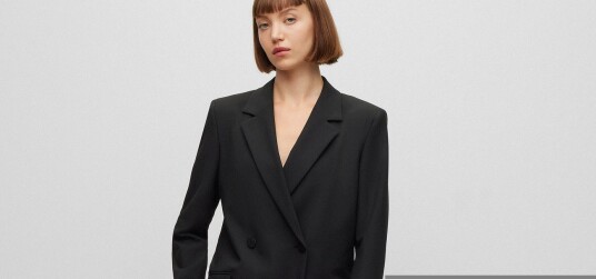 HUGO Avani   Black   42
