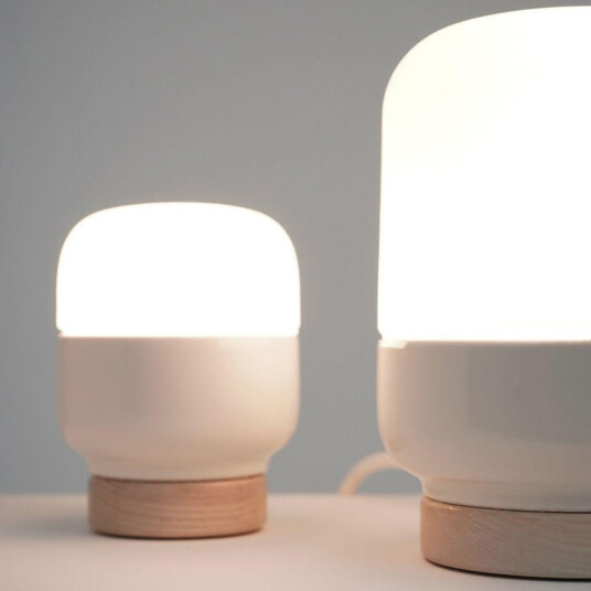 Ifø Electric Ifø Ohm 100/190 bordlampe Hvit/Opal glass Ifø Electric Ifø Ohm 100/190 bordlampe Hvit/Opal glass