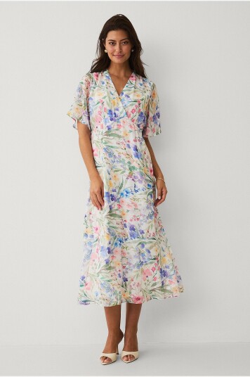 Ellos Collection Fôret chiffonkjole Hvit Ellos Collection Fôret chiffonkjole Hvit