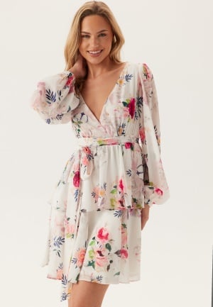 Goddiva Floral Long Sleeve Tiered Skater Dress White Floral M (UK12) Goddiva Floral Long Sleeve Tiered Skater Dress White Floral M (UK12)
