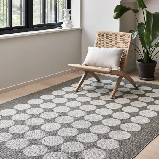 Pappelina Hugo teppe Walnut/ Linen 70 x 160 cm