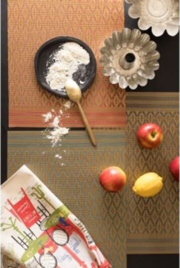 Vivaraise Kadra Placemat Bla/Gull 33X45 Vivaraise Kadra Placemat Bla/Gull 33X45