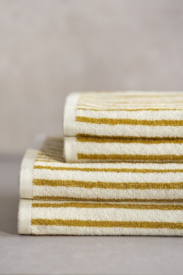 Jotex Håndklesett 4pakning Naturhvit/olive DIXIE 2204287030 Jotex Håndklesett 4pakning Naturhvit/olive DIXIE 2204287030