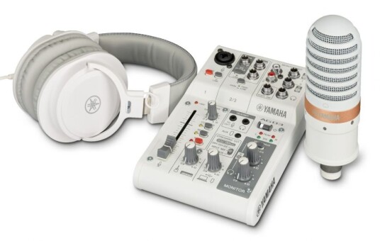 Yamaha AG03 MkII Live Streaming Bundle Yamaha AG03 MkII Live Streaming Bundle