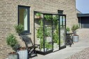 Halls Drivhus Qube Lean-to Herdet Glass Sort 1,2 m²
