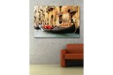 Lerret 70x100 cm Romantisk scene med gondoler som glir langs en venetiansk kanal Svart / Rød / Beige