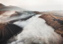 Mystical Gunung Bromo: A Serene Volcano in the Mist Plakat Plakat / 100x150cm