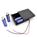 Batteriholder for 4 AA R6 batterier med deksel og bryter