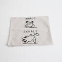 Putetrekk Med Pug Illustrasjon "Inhale Exhale" 43.5X43.5Cm