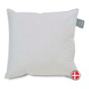 Norvigroup Hodepute - Femø "Høy" dunpute - 60x63 cm - 3 kamre med panelkant - Quilts Of Denmark