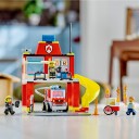 Brannstasjon og brannbil LEGO City 4+