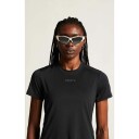 Craft Adv Essence Ss Tee 2 W Black Black M