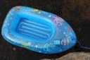 Gummibåt for barn   Assorterte farger   112cm