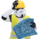 Nemesis Now Stormtrooper Hit a Brick Wall Figur