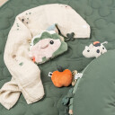 Done By Deer Tiny Farm Tummy Time Aktivitetsleke Green