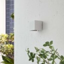 Lindby LED utendørs vegglampe Nivar kantet hvit metall