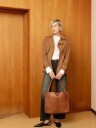 Re:Designed by Dixie Aro Urban stor skulderveske i skinn Walnut