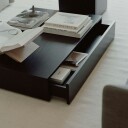 New Works Mass Salongbord Bred med Skuff Svart Eik