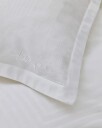 Halvor Bakke Exo sengesett – Hvit / Brilliant white