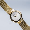 Bering Dameklokke 10126 334 Classic Hvit/Gulltonet stål Ø26 mm