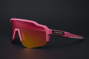 Other Brand Multisport solbrille i rosa Med etui og oppbevaringspose