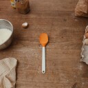 Fiskars Functional Form skjeformet slikkepott hvit/oransje
