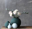 Cooee Design Ball vase 10 cm mørk grønn