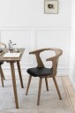 &Tradition In Between Chair Sk2 Smoked Oiled Oak / Black Silk Leather