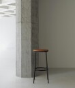 Normann Copenhagen Circa Barstool 65 cm Black Steel Barstol Skum Brunt Lær