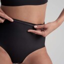 Bye Bra Shapingtruse Sculpting Mid Waist Brief firm support Svart
