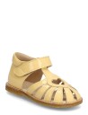 ANGULUS Sandals   Flat    Closed Toe   Yellow   22
