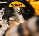Dewalt Kapp Og Gjærsag 1400W Blad Diameter 216mm DWS774