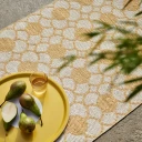 Pappelina Anya teppe Pale Yellow/Vanilla 70 x 100 cm