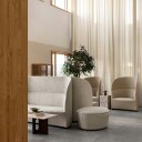 Audo Copenhagen Androgyne Loungebord sand/kunis breccia, mørkbeiset eikestativ
