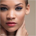 Bobbi Brown Skin Foundation Stick #05 Honey 9g - Fuktighetsgivende og Anti-blemish