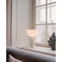 New Works Kizu Bordlampe Small Sand Lampemesteren