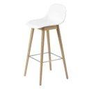 Muuto Fiber barstol høy Wood Base   75 cm   Natural White/Oak