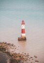 Beachy head lighthouse in England   summer nostalgic travel photography Plakat Plakat / 100x150cm