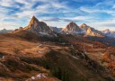 Golden Autumn Mountains Plakat / 70x100