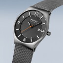 Bering Herreklokke 14440 077 Solar Sort/Stål Ø40 mm