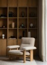 Audo Copenhagen Brasilia Lenestol med Ottoman Natural Oak Bouclé 02 Beige