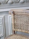 Chic Antique Fransk barkrakk med flettet sete og rygg fra Chic Antique
