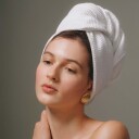 LUÃRE The Hair Hug Towel Off White