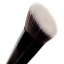 Brushworks No. 9 Angled Flat Top Foundation Buffing Brush