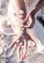 Picking Seashells Plakat Plakat / 21x30cm